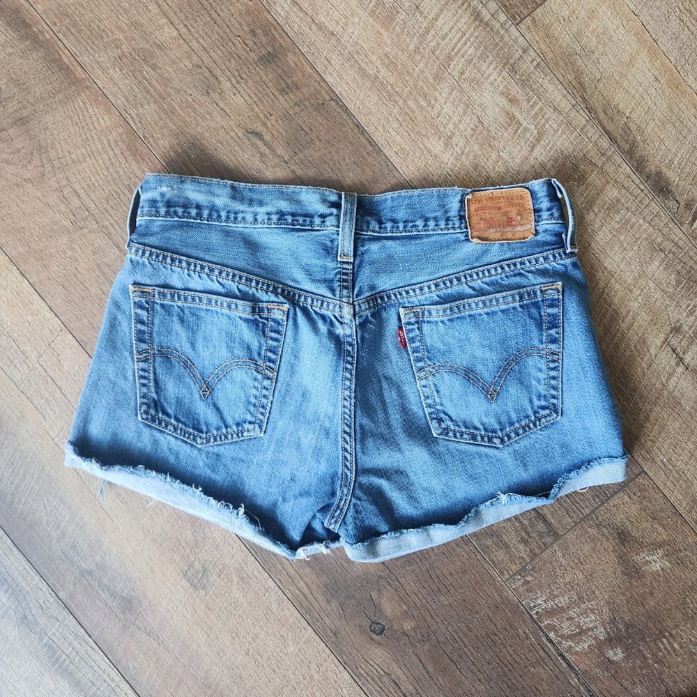 Levi's 501 Cut Off Cuffed Denim Shorts Y2K Circa 2010  Size 26